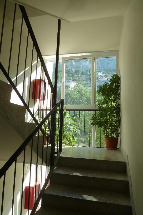 Apartments By The Sea Omis - 15485 Exterior foto